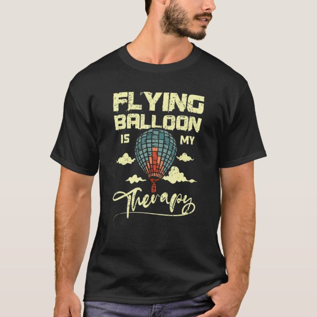Flying balloon is my therapy t shirt (Framsida)