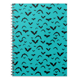 Flying Bats on Teal Anteckningsbok