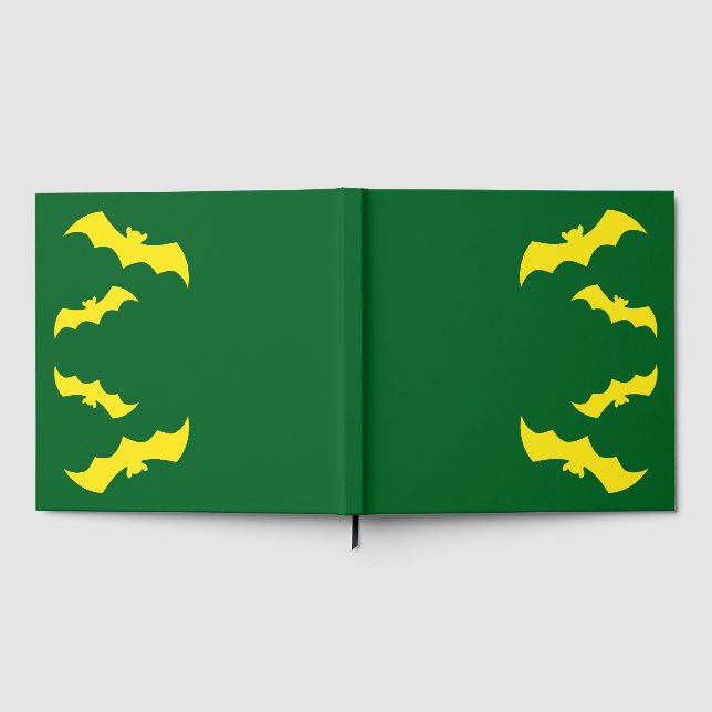 Flying Yellow Halloween Bats Gästböcker (Full)