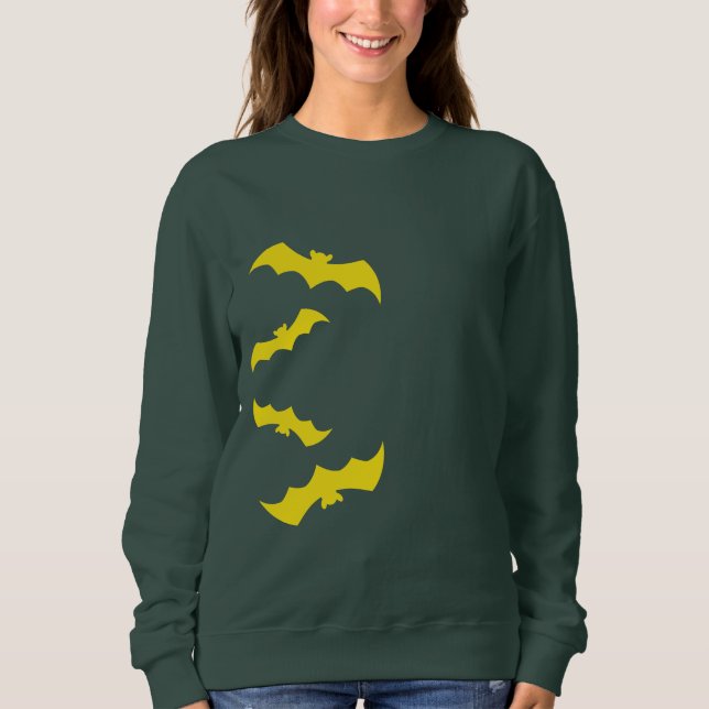 Flying Yellow Halloween Bats T Shirt (Framsida)