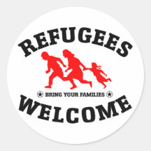 Flyktingar hälsar med sig sina familjer