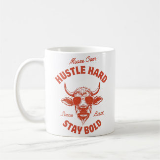 Flytta dig, kämpa hårt ko kaffemugg