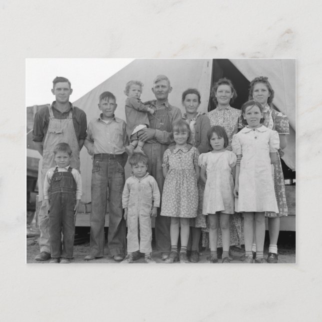 Flytta familj under ärtaskörd -- 1939 vykort (Framsida)