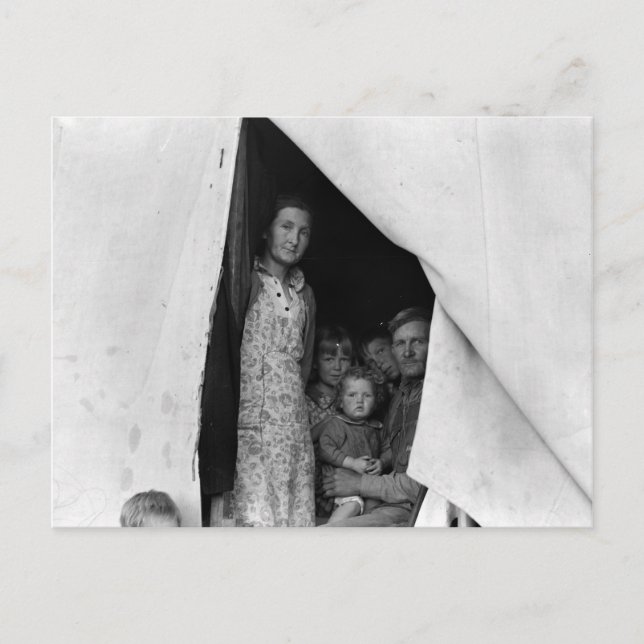 Flytta familj under ärtaskörd -- 1939 vykort (Framsida)