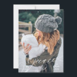 Flyttad fredsuppläggning julkort<br><div class="desc">Detta kort var designat som en helgdag som ville ha fred i en enkel,  elegant övertäckning för att visa ett vackert familjefoto. Du kan också anpassa baksidan så att du kan visa ytterligare ett familjefoto med anpassningsbar färg som bakgrund i ställe om standardinställningen för rand.</div>