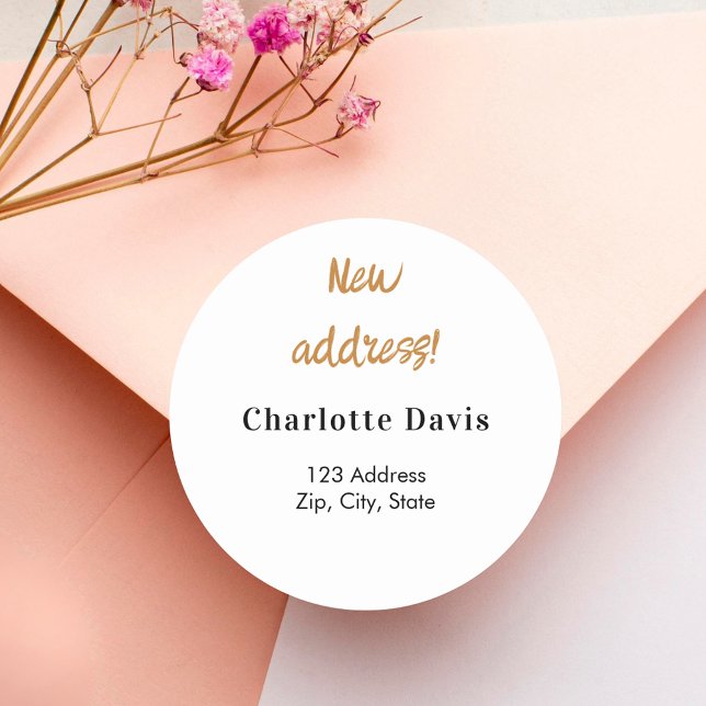 Flyttat ny adress runt klistermärke (Skapare uppladdad)