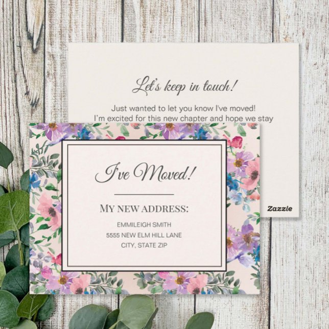 Flyttmeddelande Lila Rosa Akvarellblommor Vykort (Purple and pink watercolor floral change of address card)