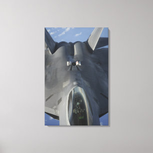 Flyttningar för en rovfågel F-22 in i placerar f Canvastryck