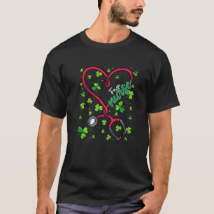 FNP Nurse St. Patricks Day Kärlek Stethoscope RN N T Shirt