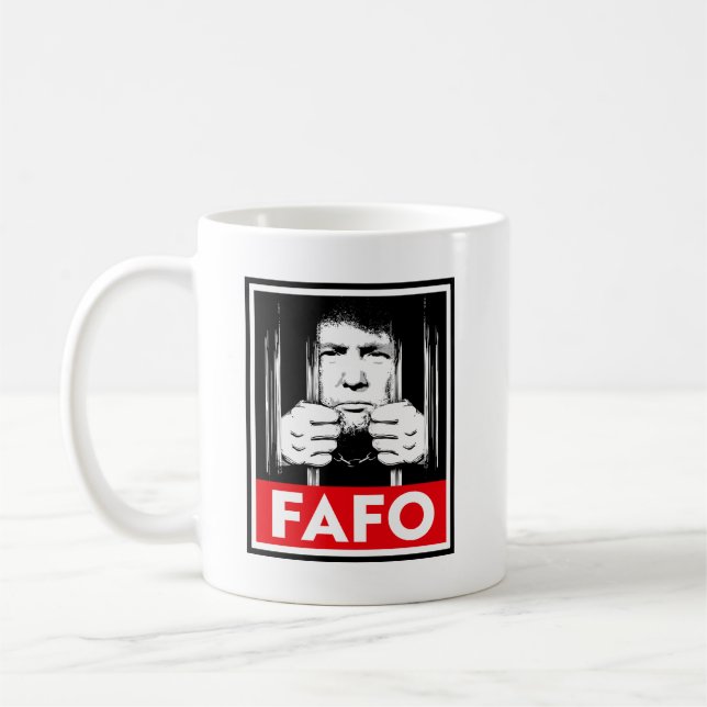 Fo för antitrumpFAFO Kaffemugg (Vänster)