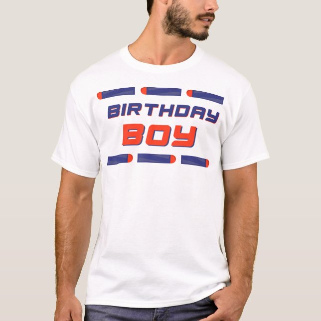 Foam Dart Krig Birthday Boy T Shirt (Framsida)