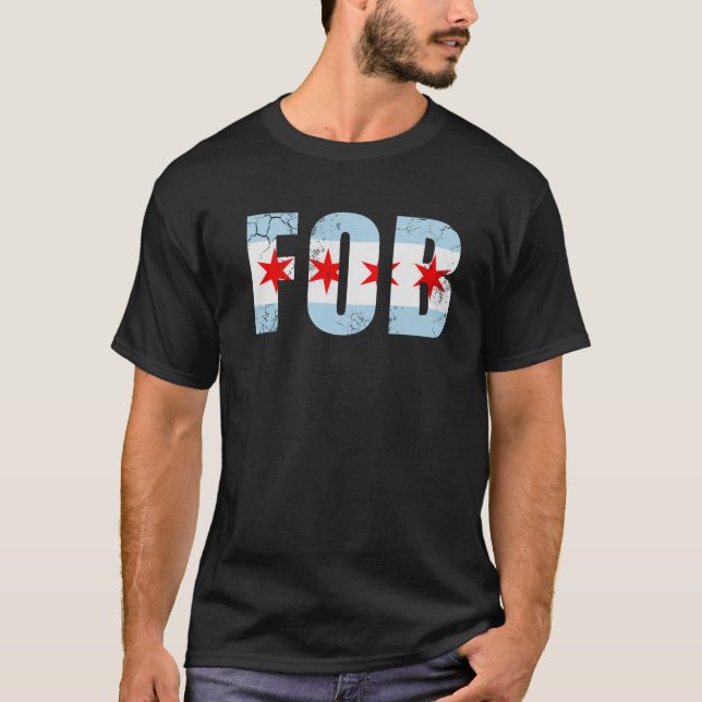 FOB Chicago Flagga T Shirt (Framsida)