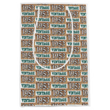 Född 1953 i en medelstor presentväska