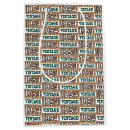 Född 1954 i en medelstor presentväska