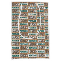 Född 1958 i en medelstor presentväska