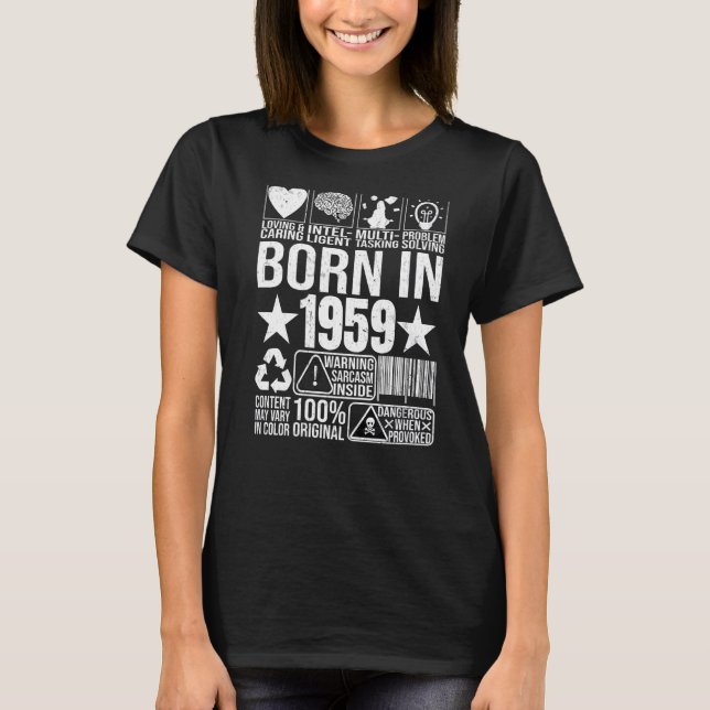 Född 1959 Innehåll Varningsetikett Barcode Birthda T Shirt (Framsida)