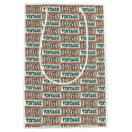 Född 1960 i en medelstor presentväska