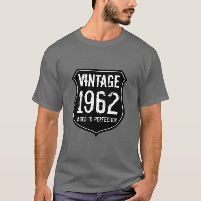 Född 1962 åldras till perfekt skjorta manar t shirt (Framsida)