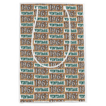 Född 1963 i en medelstor presentväska