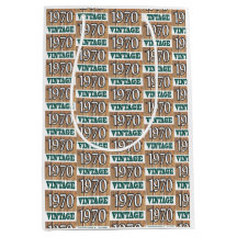 Född 1970 i en medelstor presentväska