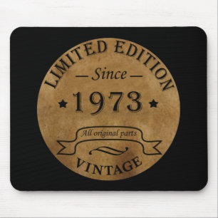 Född 1973 i vintage musmatta