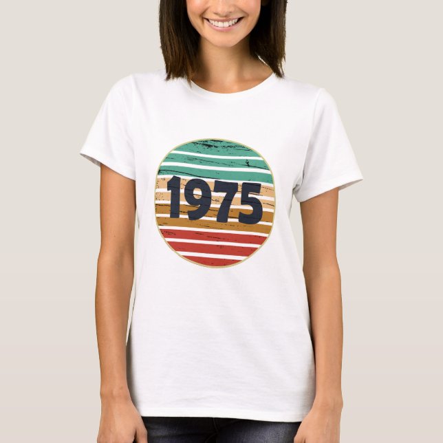 Född 1975 års födelsedagspresent t shirt (Framsida)