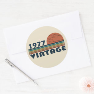 Född 1977 vintagens födelsedagspresent runt klistermärke