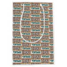 Född 1981 i en medelstor presentväska