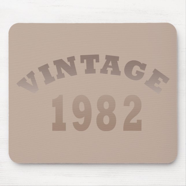 Född 1982 vintagens födelsedag musmatta (Framsidan)