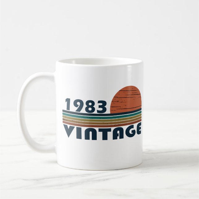 Född 1983 vintagens födelsedagspresent kaffemugg (Vänster)