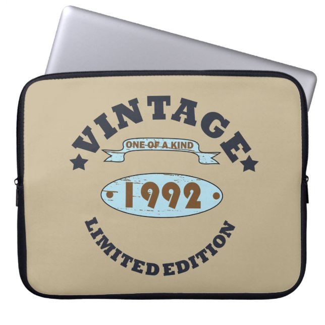 Född 1992 års födelsedagspresent laptop fodral (Framsidan)