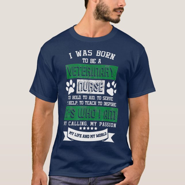 Född a Veterinary Nurse Vet Tech Animal T Shirt (Framsida)