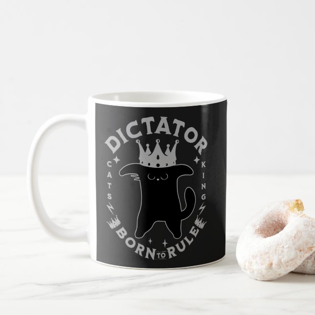 Född att härska | Rolig kattdesign Kaffemugg (Med munk)