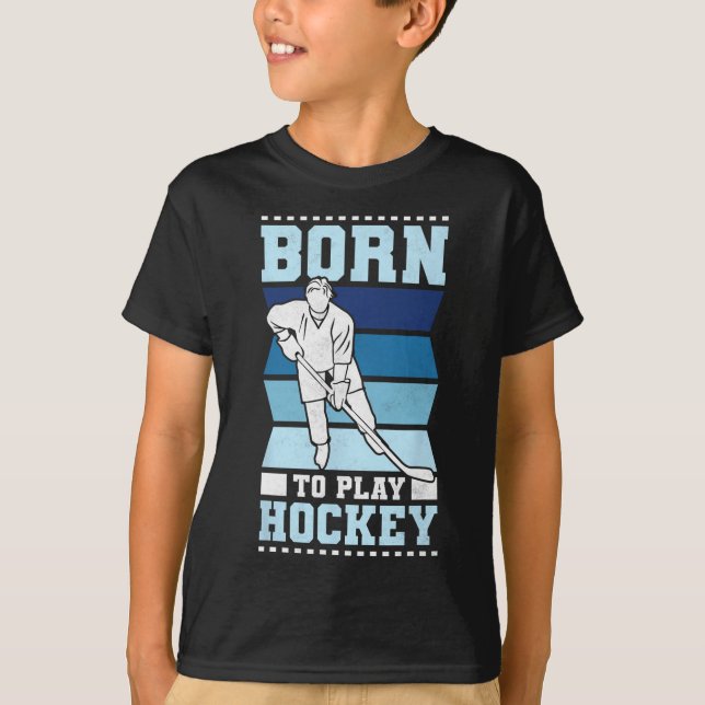 Född Att Spela Hockey  T Shirt (Framsida)