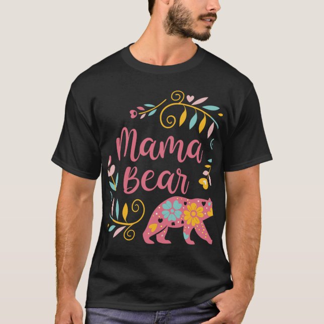 Född att ströva med björnar – Äventyr  T Shirt (Framsida)