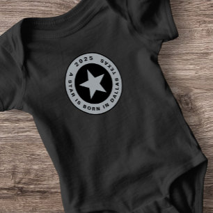 Född Dag Dusch Dallas Texas Stjärna Sport Spädbarn T Shirt