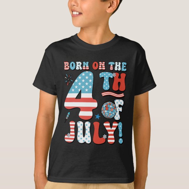 Född den 4 juli 4 juli Åldag Pa T Shirt (Framsida)