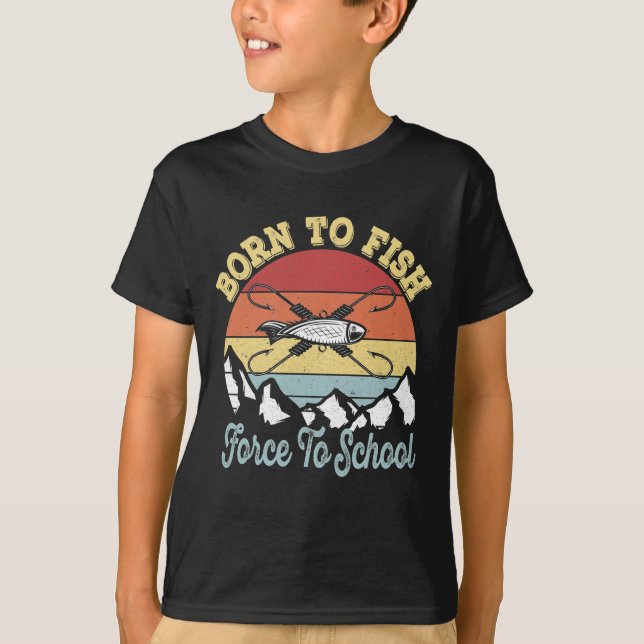Född för att fiska Force to School - Young Fisherm T Shirt (Framsida)