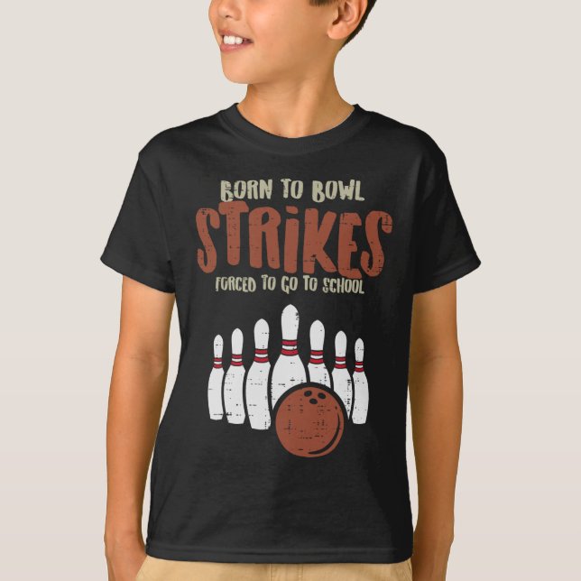 Född För Att Kasta Strikes Tvingad Skola Rolig Bow T Shirt (Framsida)