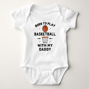 Född för att spela basket med pappa Basket T Shirt