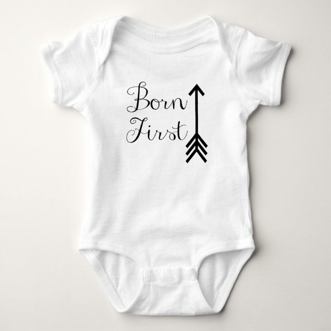 Född första tvilling- Bodysuit Tee (Framsida)
