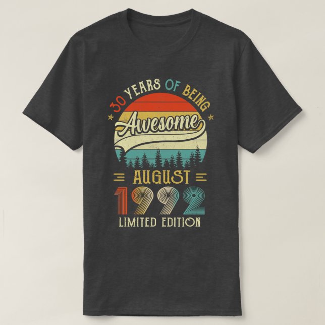 Född i augusti 1992 i 30års födelsedag 1992 30 år t shirt (Design framsida)