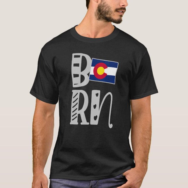 Född i Colorado i Block Brev T Shirt (Framsida)