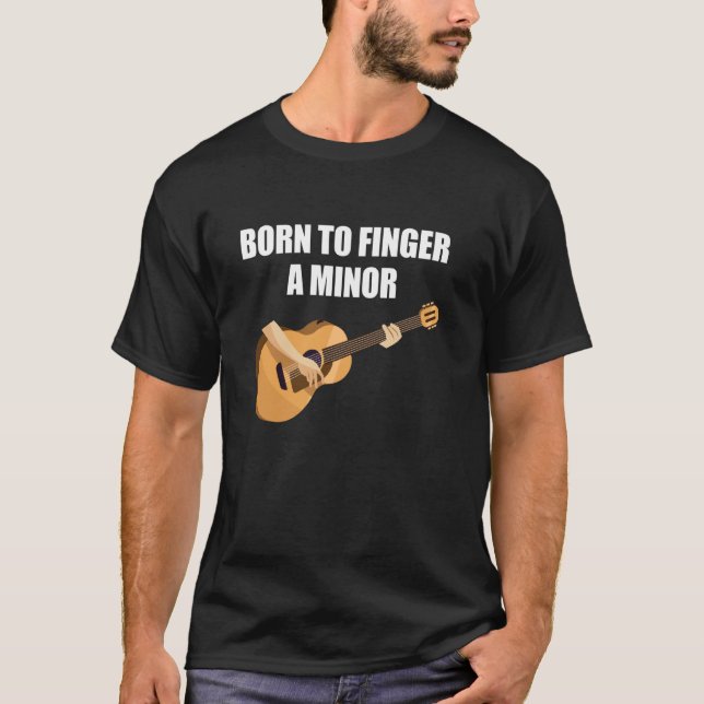 Född i Finger A Minor Guitar T Shirt (Framsida)