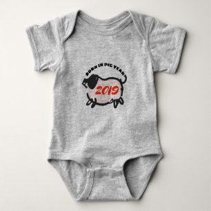 Född i kinesiska Gris-året 2019 Baby-dräkt T Shirt