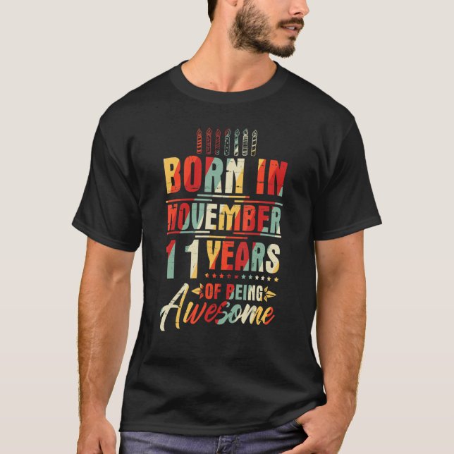 Född i november 2011 Min födelsedag 11 år efter bi T Shirt (Framsida)