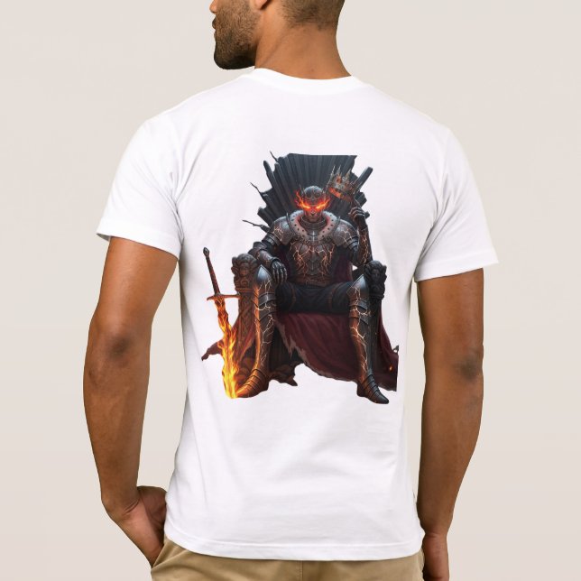 Född i Ruin Krönt i Eld – Mörk Fantasy Anime T Shirt (Baksida)