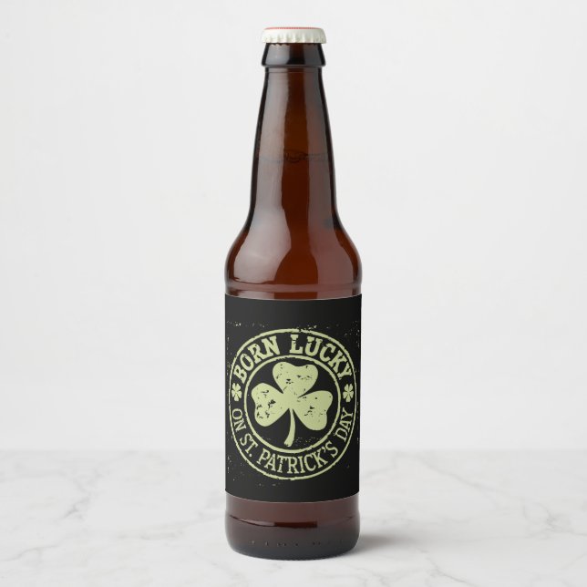 Född Lucky på St Patricks dag irländska födelsedag Ölflaska Etikett (Framsida)