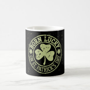 Född Lucky på St Patrick's Day irländska födelseda Kaffemugg