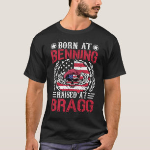 Född på Benning Uppvuxen på Bragg Arméveteran Pres T Shirt